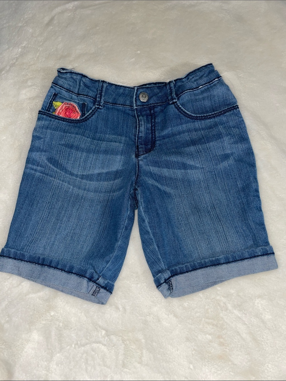 Gymboree Girls’ Size 8 Blue Denim Cuffed Shorts w/floral embroidery on pockets